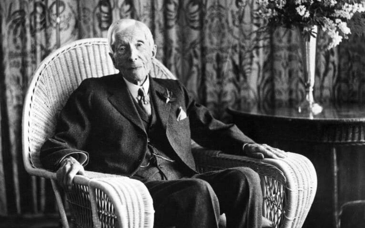 Tỷ phú Rockefeller dặn con muốn giàu phải tránh kết giao với 2 loại ...