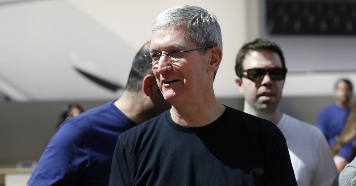 Apple Watch đã cứu mạng cha CEO Tim Cook nhờ tính năng này!