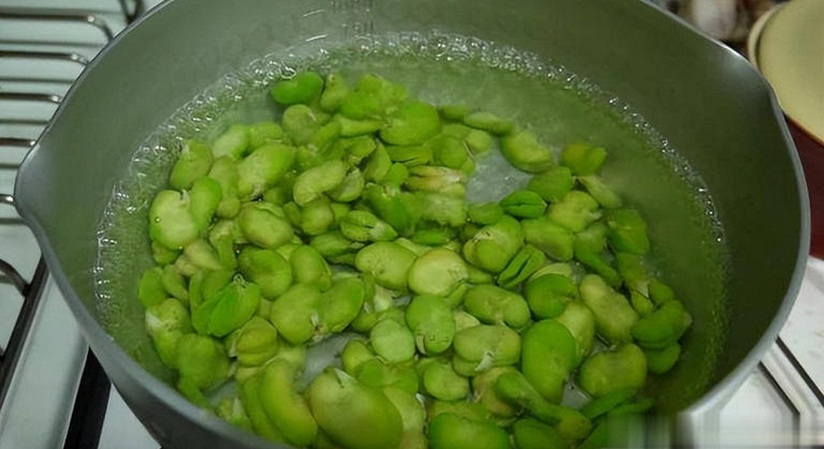 2 loại đậu ăn nhiều "phá gan", ngon bổ mấy cũng hạn chế