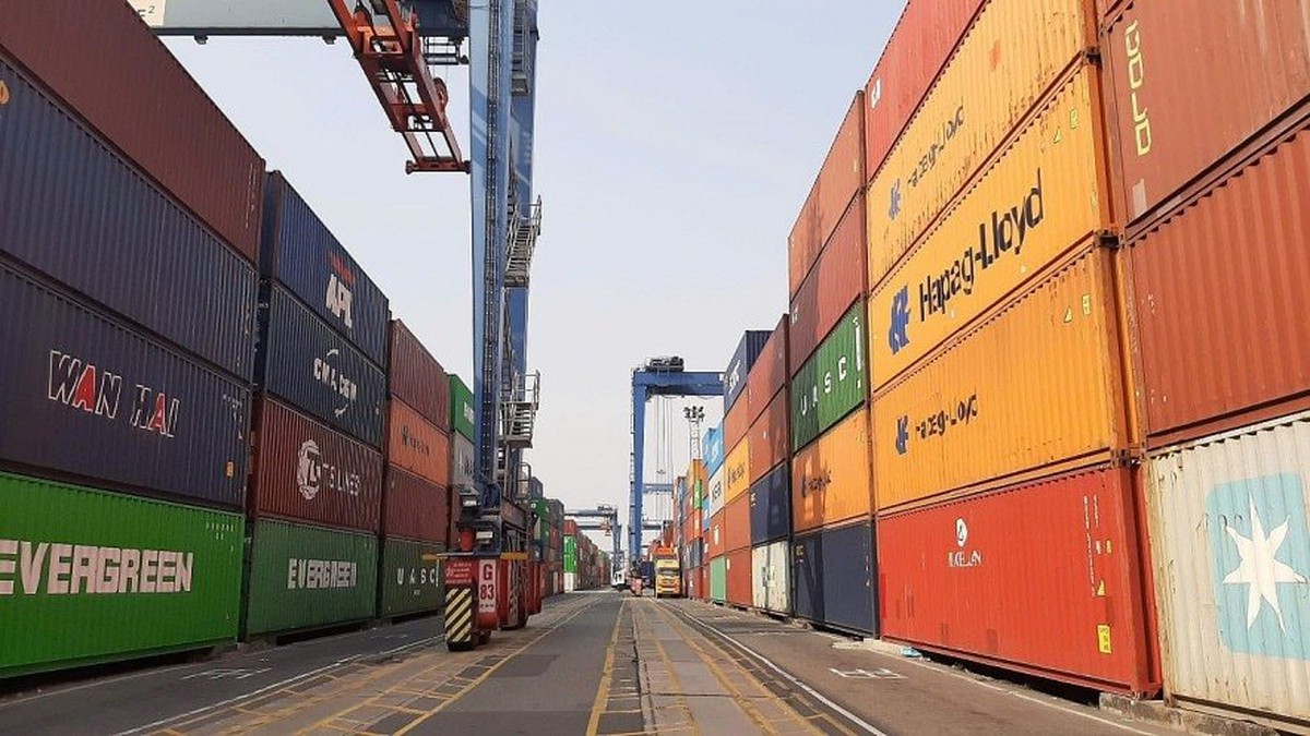 Áp lực của DN logistics Việt Nam khi châu Âu bắt đầu đánh thuế carbon