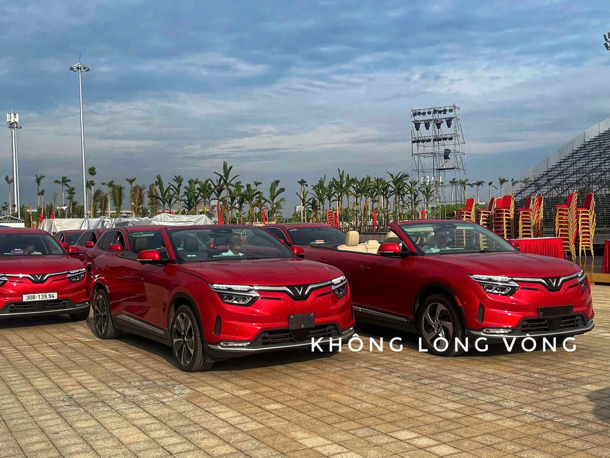Cơ hội xem tận mắt bộ đôi VinFast VF 8 mui trần tại Hải Phòng: Thiết kế ...