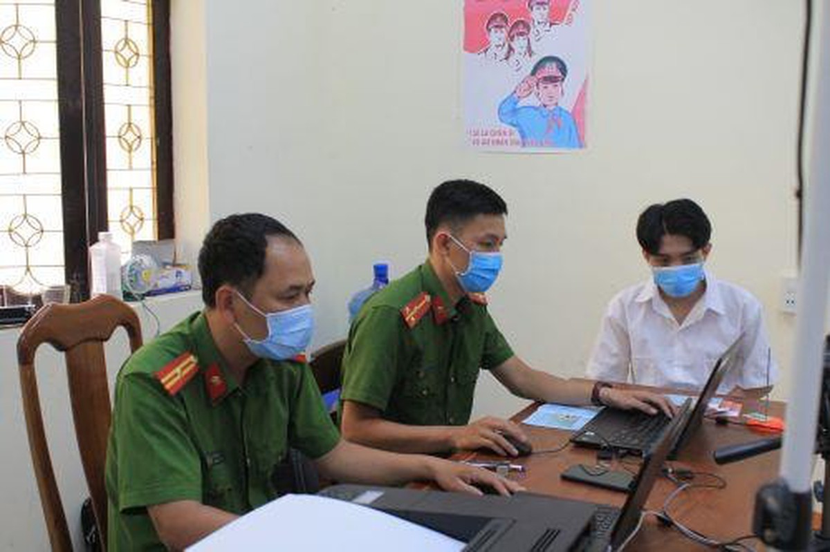 Nhiều