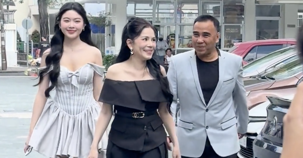 Lọ Lem nhà MC Quyền Linh lộ sắc vóc thật, vừa xuất hiện đã làm 1 hành ...