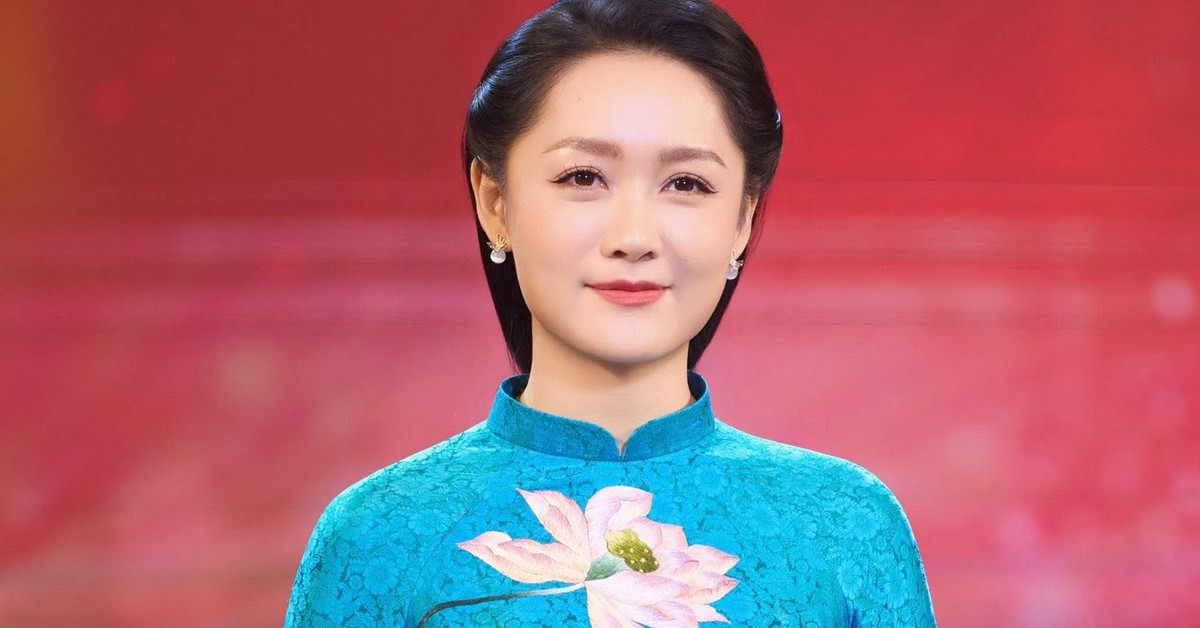 Thủ khoa SN 1988 từng là BTV trẻ nhất lên sóng Thời sự 19h