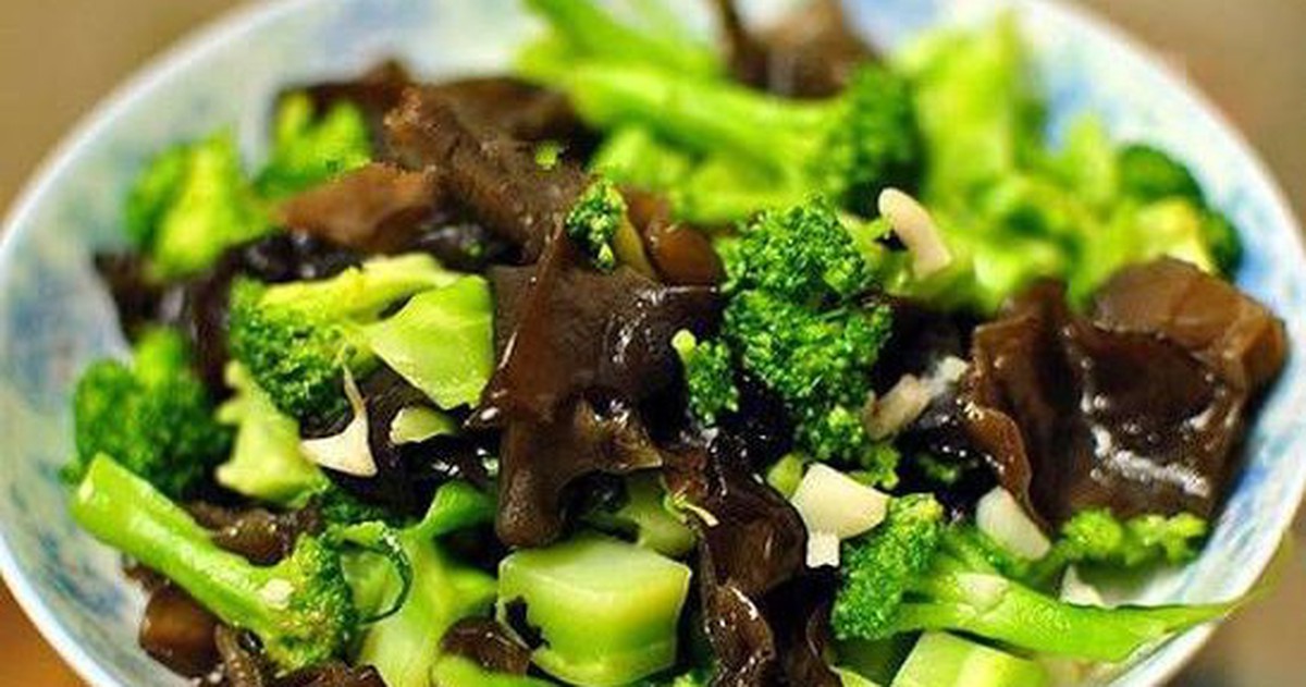 Nữ Tiến sĩ 35 tuổi tử vong vì ung thư gan: 5 năm kiên trì ngủ trước 22 giờ nhưng kiểu ăn mộc nhĩ ngang "tự sát"