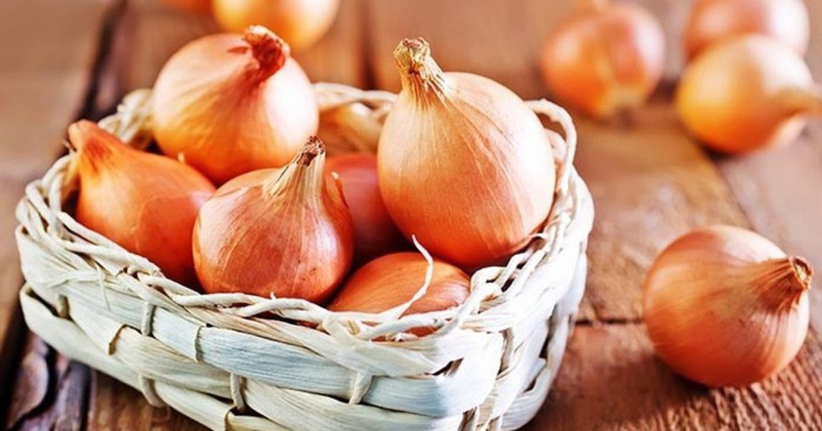 Ăn hành tây sống mỗi ngày để phòng bệnh, người đàn ông 45 tuổi bất ngờ khi đi khám