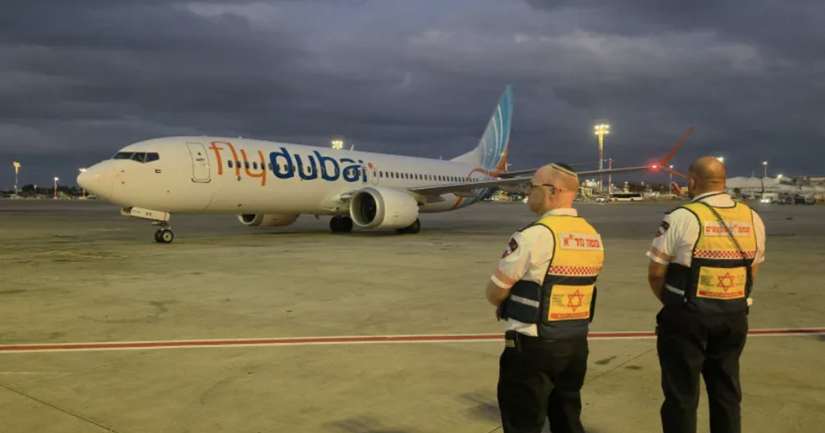 Vì sao có tới 4 phi công trên chuyến bay Flydubai suýt bị khủng bố?