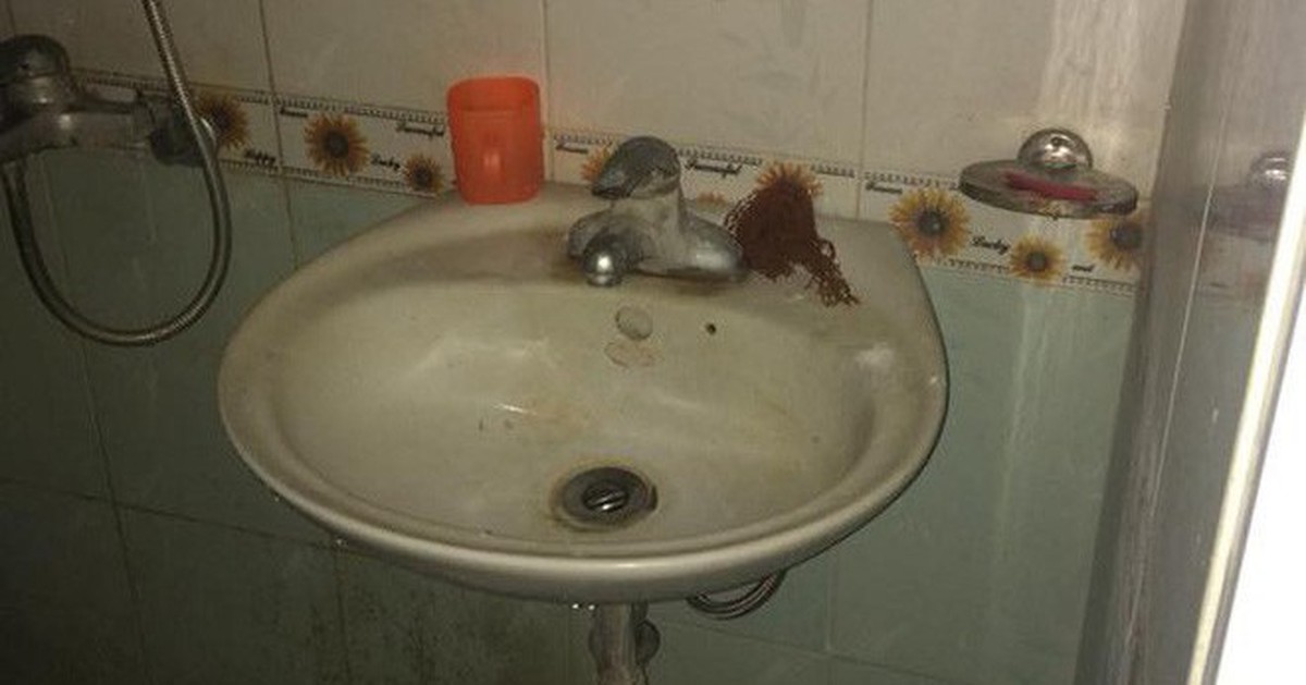 Giải pháp "thoát mùi" khi nhà vệ sinh "sạch mà vẫn hôi"