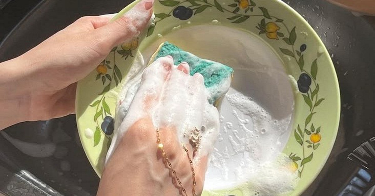 Cả nhà bị ung thư gan nhòm ngó, nhiễm độc đáng sợ nếu rửa bát theo kiểu bác sĩ "rất chê" này!