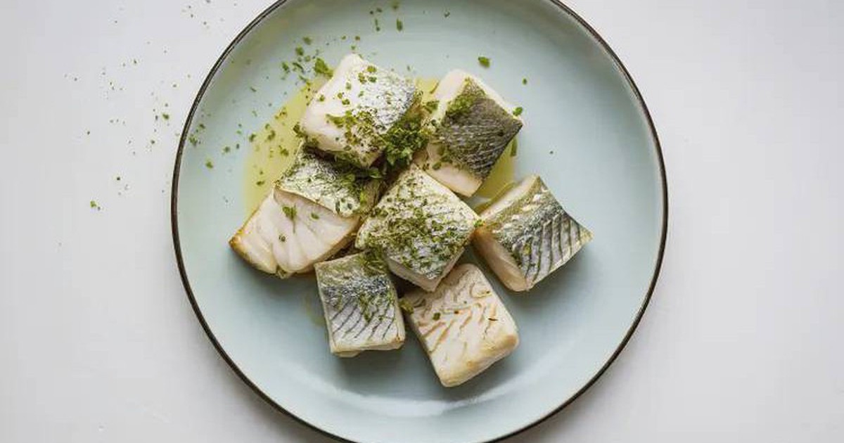 15 thực phẩm giàu omega-3 hơn quả óc chó: Không chỉ có cá hồi, nhiều món quen thuộc cũng là nguồn bổ sung tuyệt vời