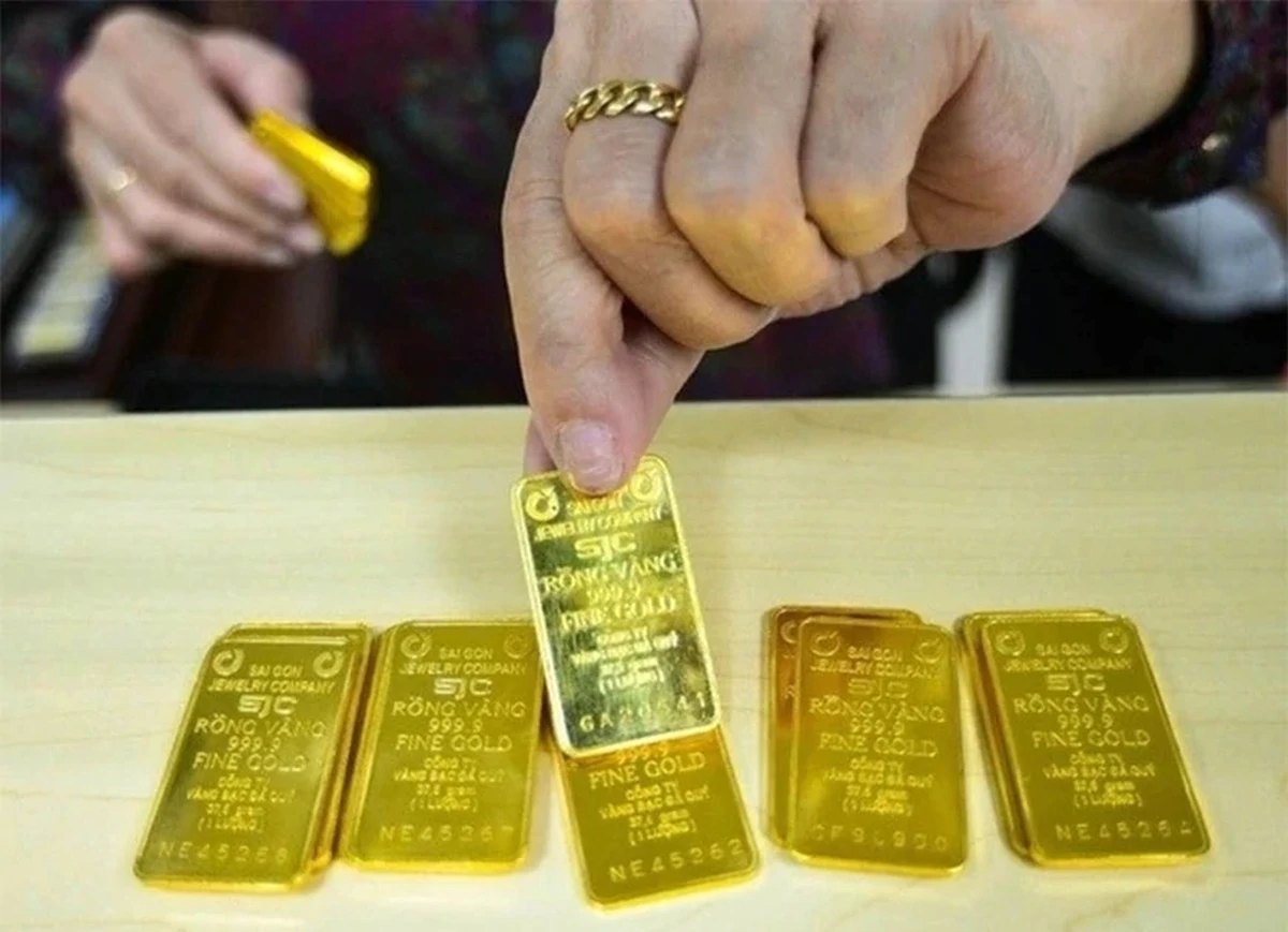 Chênh lệch mua vào - bán ra vàng miếng cao nhất 5 triệu đồng/lượng