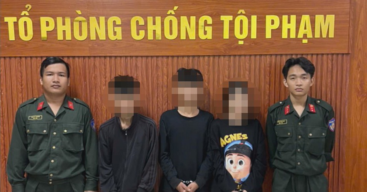 Khám xét khẩn cấp phòng trọ, bắt Phạm Tường Vy SN 2008 và 2 thanh niên