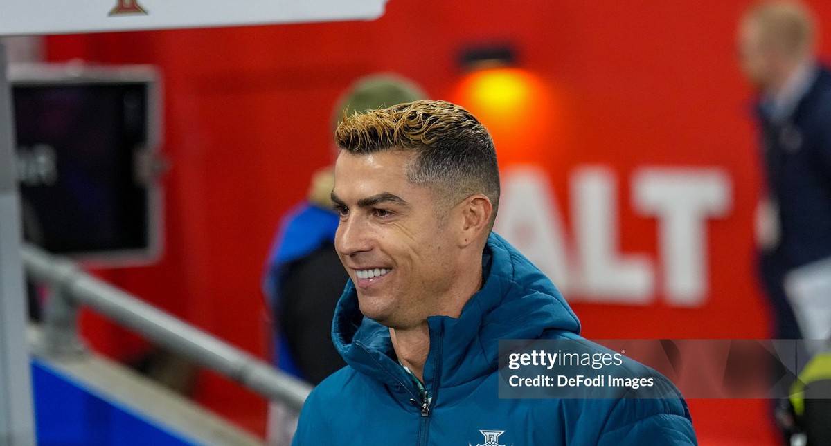 Đội tuyển Bồ Đào Nha gây sửng sốt với án phạt cho Ronaldo