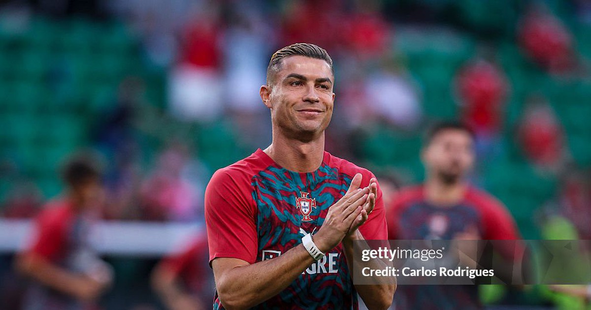 Ronaldo: "Tôi là cầu thủ xuất sắc nhất lịch sử. Chấm hết"
