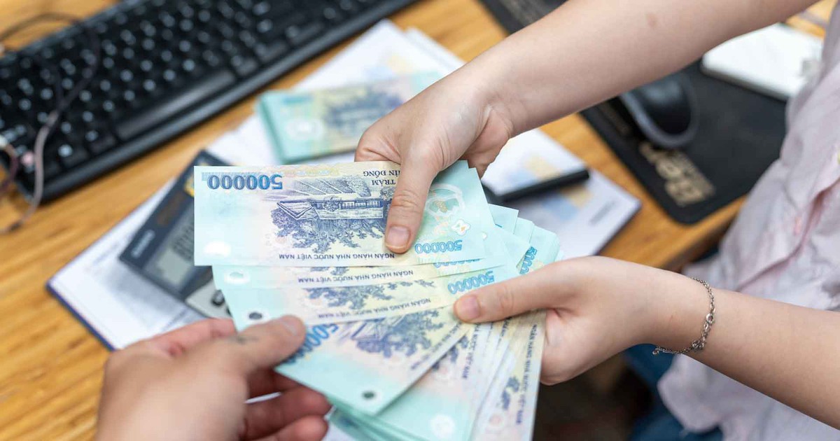 Viên chức thú y sau sắp xếp có được hưởng tiếp phụ cấp ưu đãi nghề?