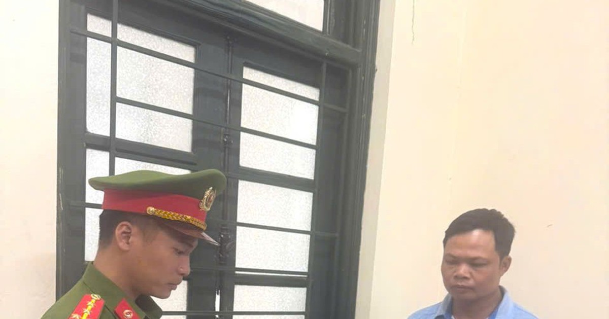 Thi hành lệnh bắt tạm giam nhân viên kinh doanh Lê Doãn Luân SN 1985