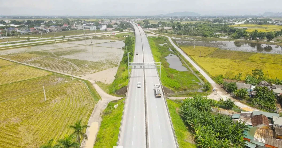 Đề xuất gần 180.000 tỷ "lên đời" 18 đoạn tuyến cao tốc Bắc - Nam
