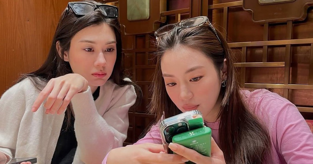 Có nên hỏi lương, giá nhà, tiền mua xe của người khác?