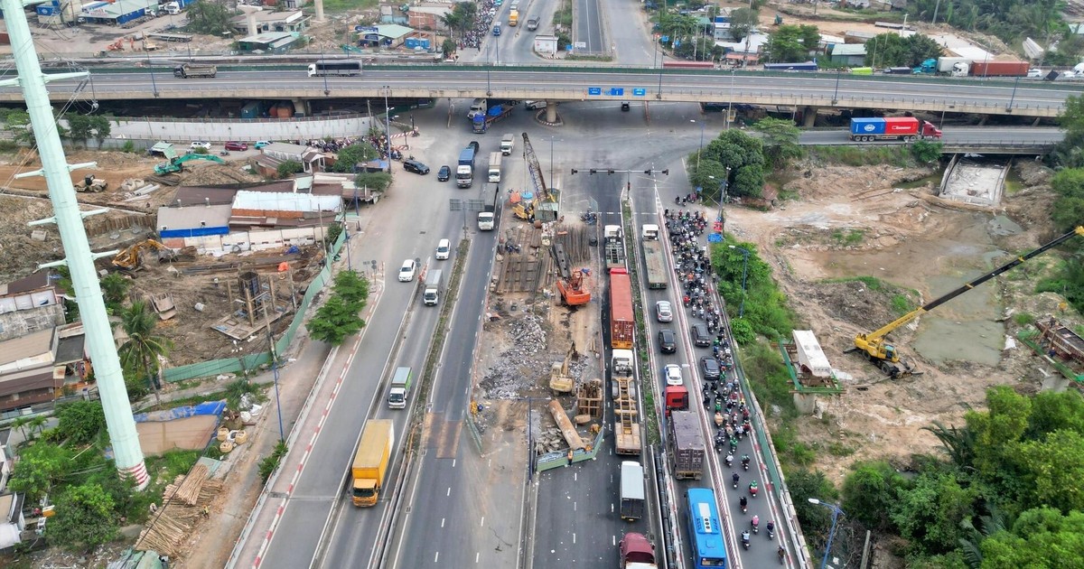 Sở Xây dựng TP.HCM nêu giải pháp giảm kẹt xe tại nút giao Mỹ Thủy