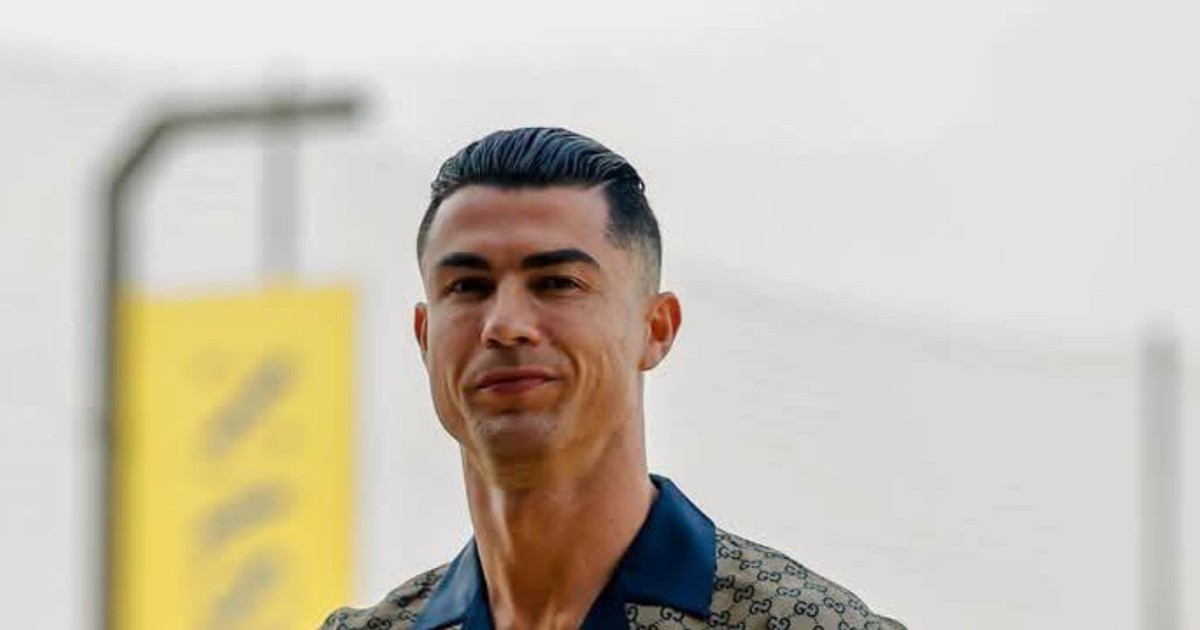 Ronaldo dùng điện thoại gì?
