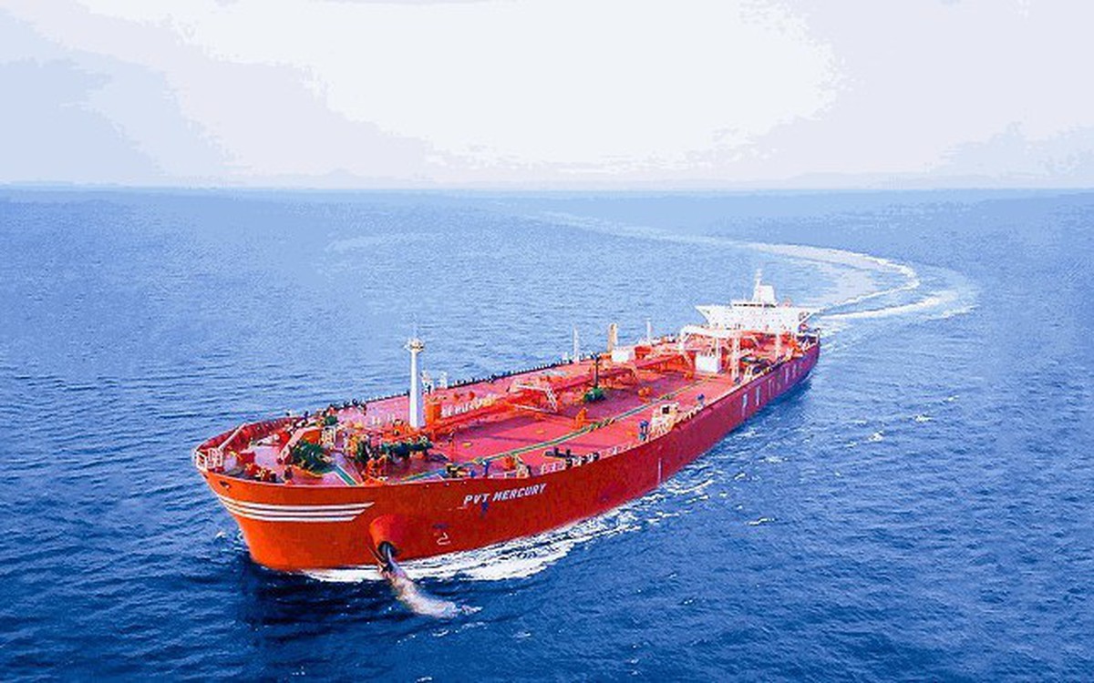 Giá cước tàu dầu tăng vọt vì căng thẳng tại eo biển Hormuz, một doanh nghiệp Việt được dự báo lợi nhuận tăng 73%