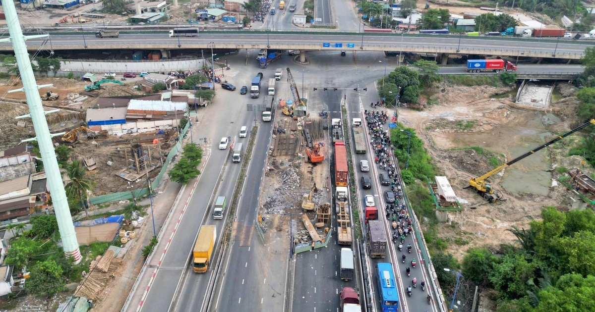 Mỗi dự án hạ tầng, TP.HCM phải trả lời "mang lại giá trị gì cho người dân?"