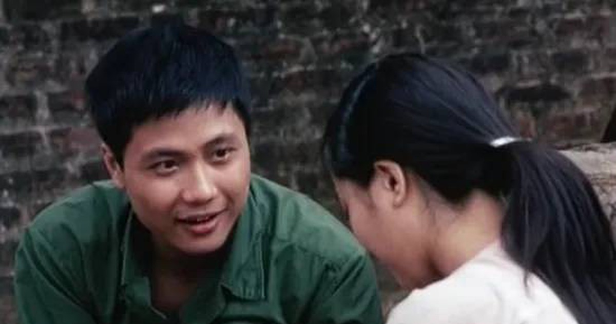 Thủ khoa trường Sân khấu Điện ảnh mất 10 năm để thành sao hạng A: Báo Trung mê mệt nhan sắc, phi công trẻ của Vbiz