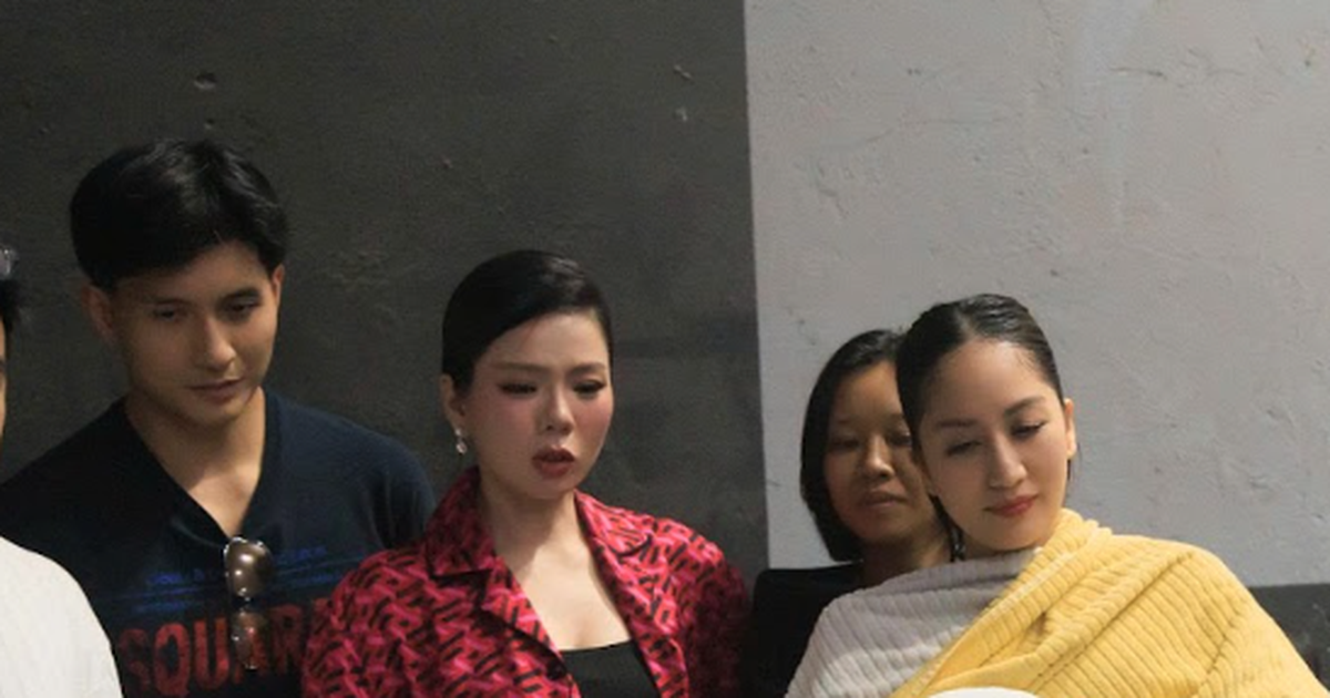 Lệ Quyên và Lâm Bảo Châu có "con chung"