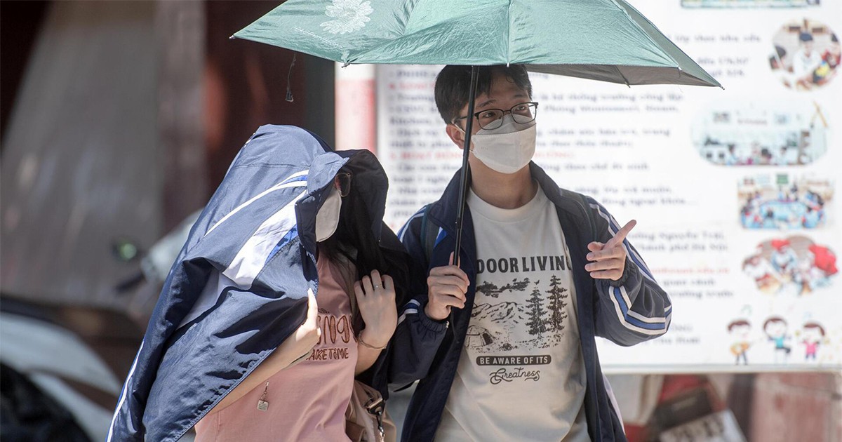 Dự báo thời tiết ngày 17/10: Hà Nội nắng 34°C, trời oi bức