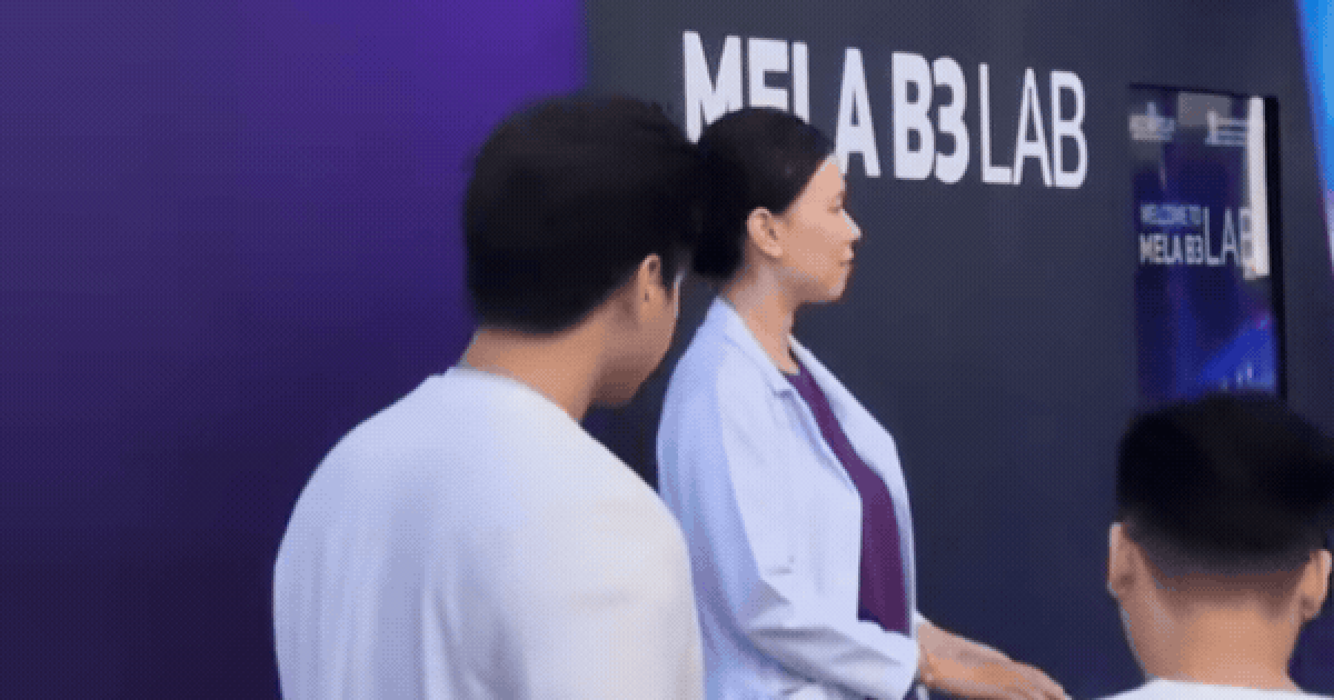 Vbiz có mỹ nam "một mình vẫn ổn": Không công ty, không ekip vẫn là hàng hot, được săn đón như vàng