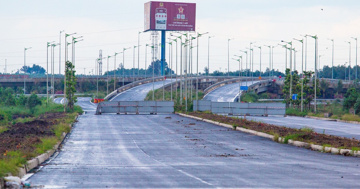 Cận cảnh đường huyết mạch nối sân bay Long Thành trước ngày thông xe kỹ thuật