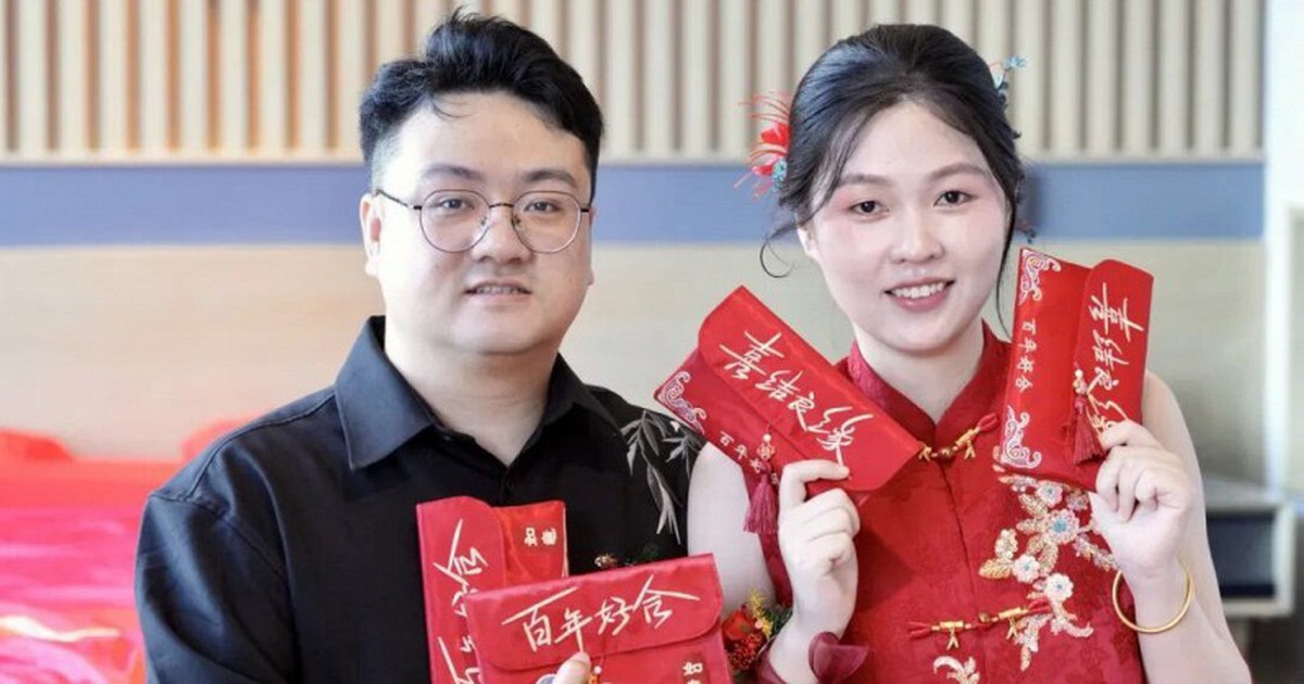 Tiệc cưới kỳ lạ: Phát biểu 41 giây, đãi khách bào ngư, cua hoàng đế, lì xì 750.000 đồng