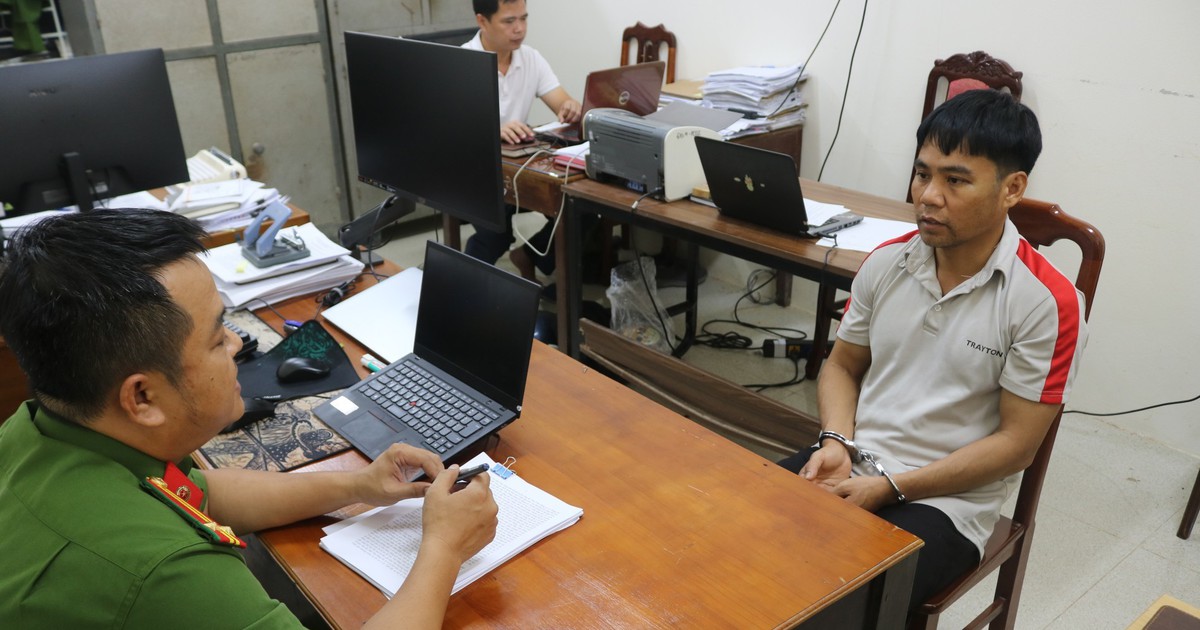 Điều tra loạt giao dịch 1,8 tỷ đến các tài khoản ngân hàng, công an bắt Lê Văn Dũng SN 1982