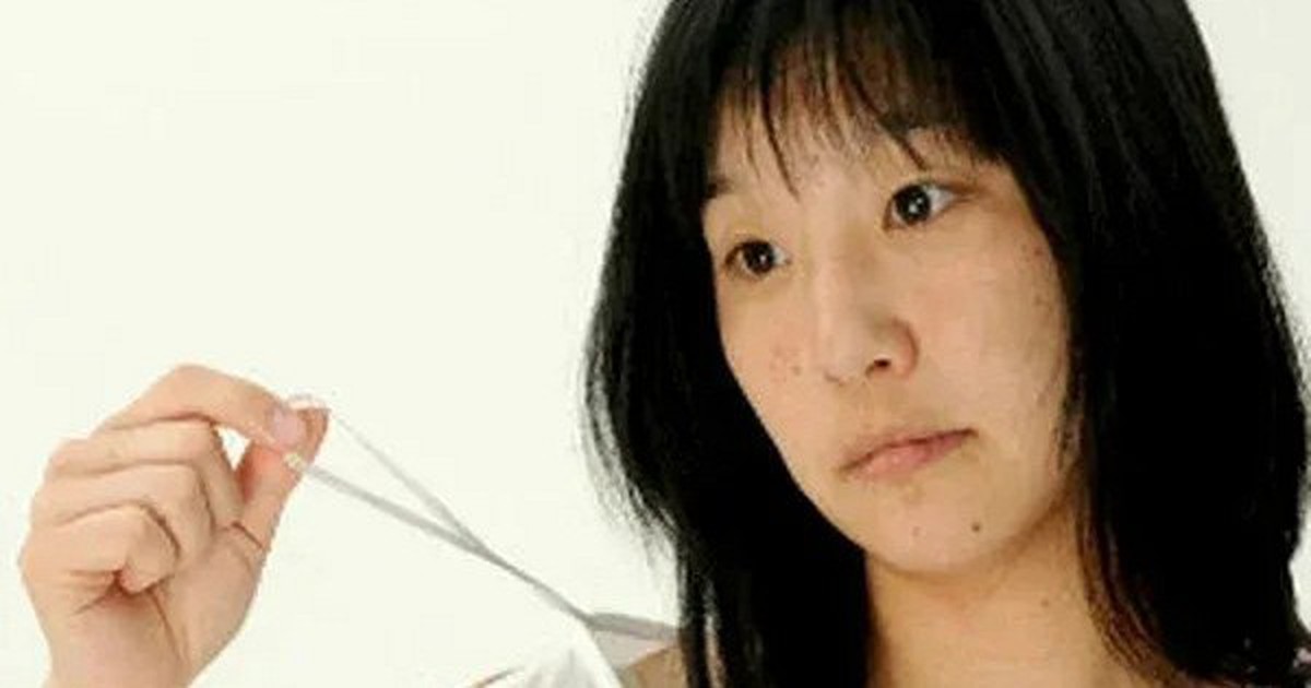 Hơn 90% người dùng không biết công dụng của 2 chiếc dây dài ở bên trong váy áo