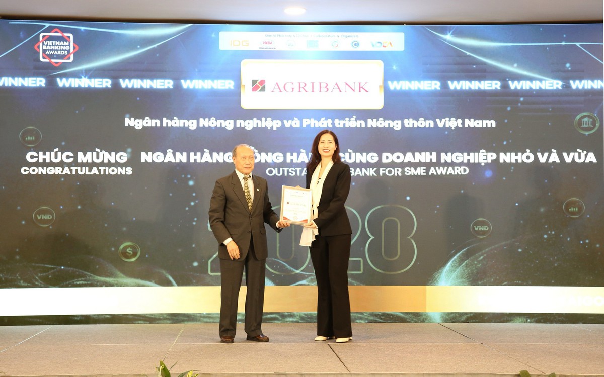 Agribank được vinh danh 3 giải thưởng Ngân hàng Việt Nam tiêu biểu 2026