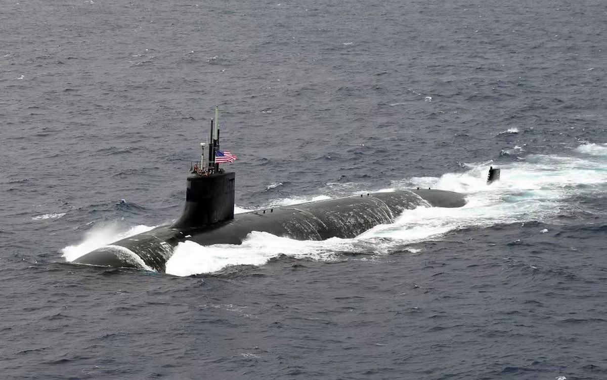 Tàu ngầm hạt nhân USS Connecticut chưa thể hoạt động sau vụ tai nạn ở Biển Đông