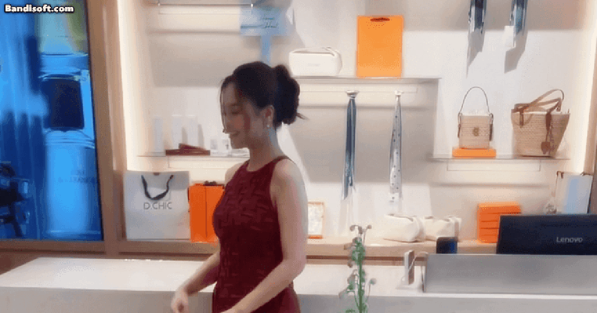 Nữ diễn viên Việt vừa được kết nạp Đảng, từng được cả Bộ Quốc phòng khen thưởng mới tài