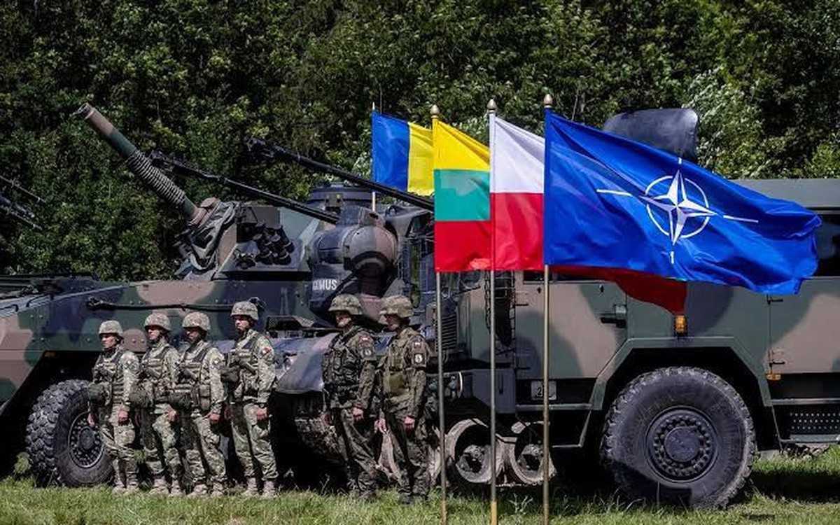 NATO bắt đầu xem xét kế hoạch quân sự chống lại Nga mà không cần dựa vào Mỹ