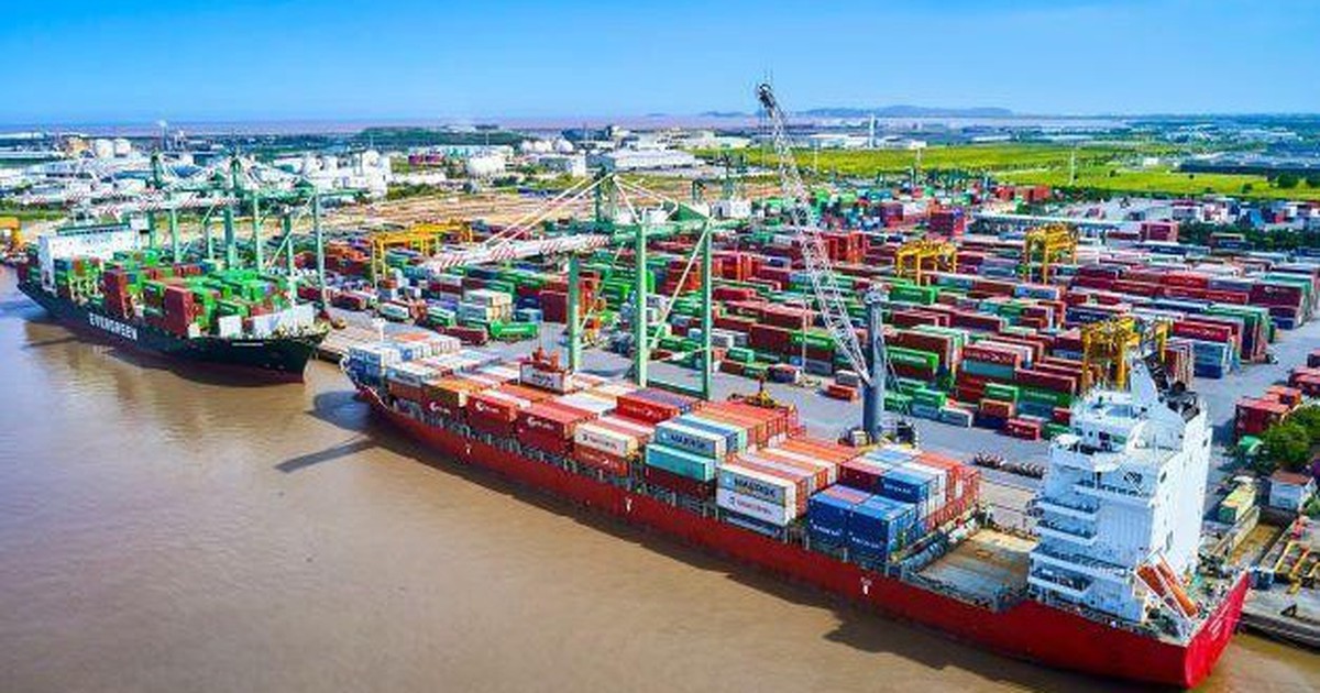 Cổ phiếu “đại gia” nghìn tỷ bất ngờ tím lịm với thanh khoản đột biến sau khi lộ diện tại Eximbank