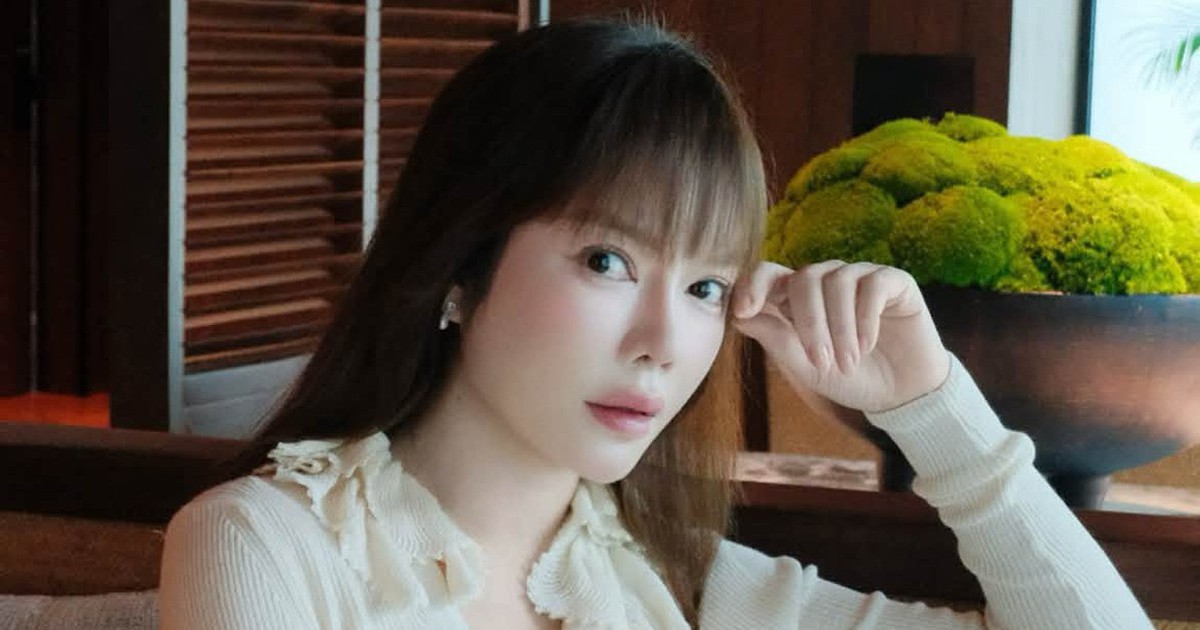 Nữ đại gia kim cương SN 1982: "Ức chế lắm"