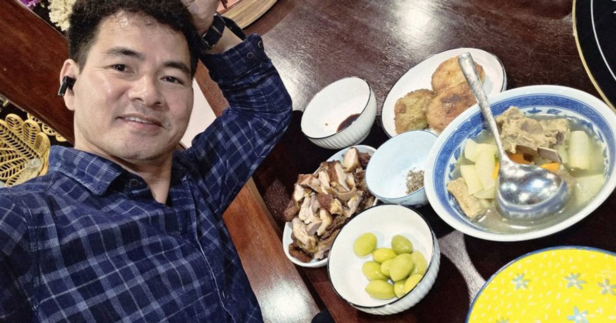 Cơm nhà Cục trưởng Xuân Bắc