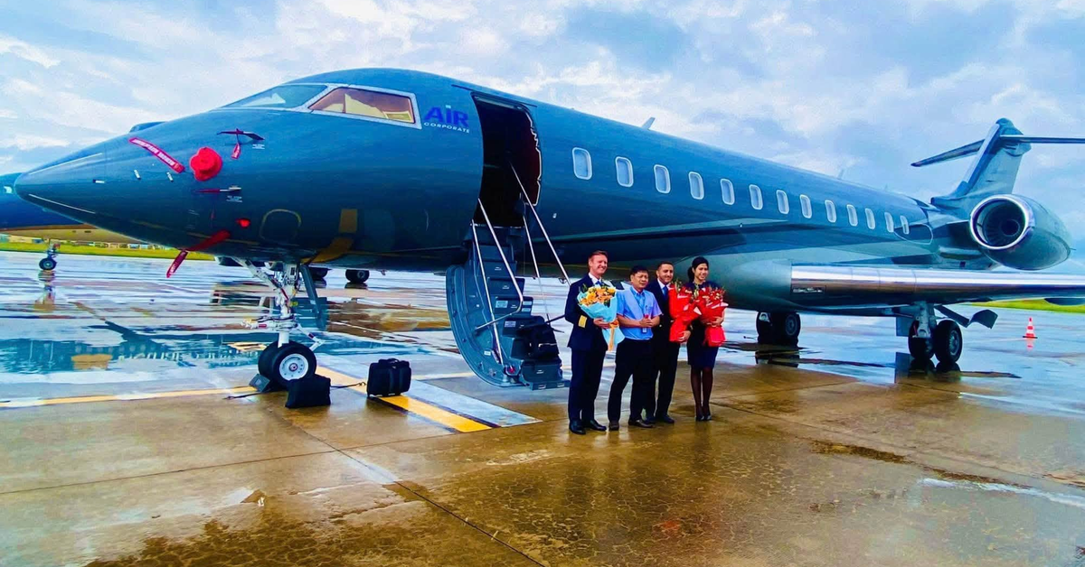 Đúng 3 ngày trước, xuất hiện một máy bay phản lực thương gia đặc biệt, dài hơn 30 m, sải cánh 28,7 m cất cánh từ sân bay Tuy Hòa