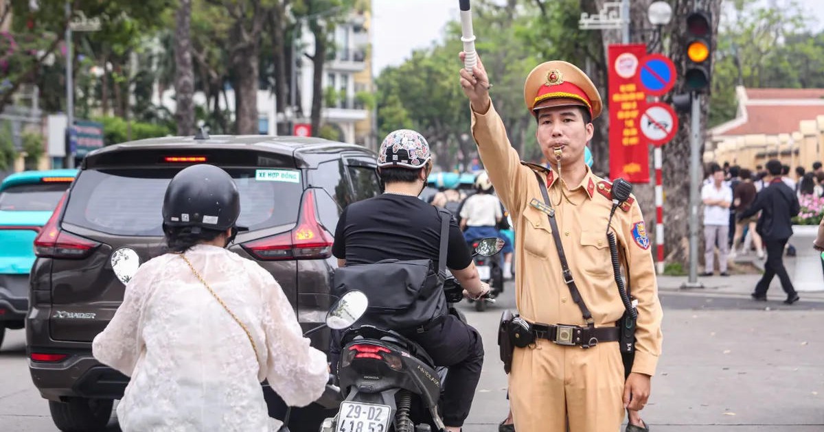 Hà Nội cấm ô tô rẽ trái tại nút giao Lê Đại Hành – Mai Hắc Đế giờ cao điểm
