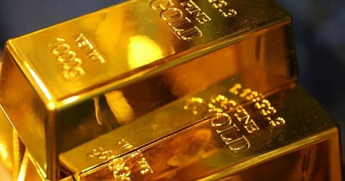 Giá vàng hôm nay 24/10: Vàng thế giới lao dốc, thủng mốc 4.000 USD/ounce