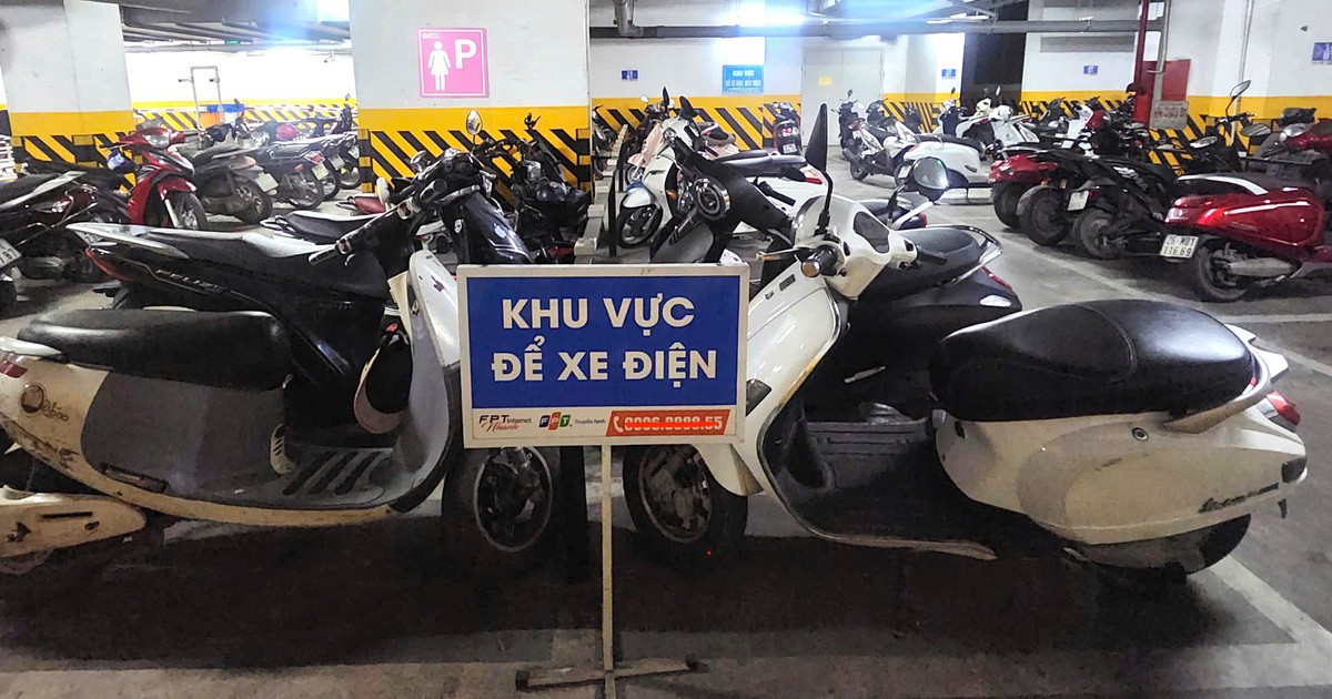 Xe điện tăng nhanh, chung cư Hà Nội loay hoay tìm chỗ sạc