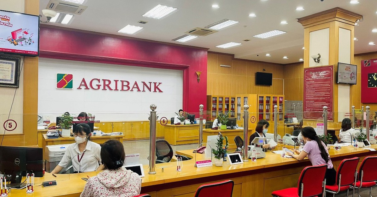 Lãi suất ngày 26/10 tại MB, VPBank, Techcombank, Sacombank, HDBank, Agribank, Vietcombank, BIDV, VietinBank,...