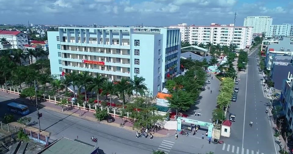Ngôi trường 38 năm tuổi lần đầu tiên có học sinh vào Chung kết Đường Lên Đỉnh Olympia
