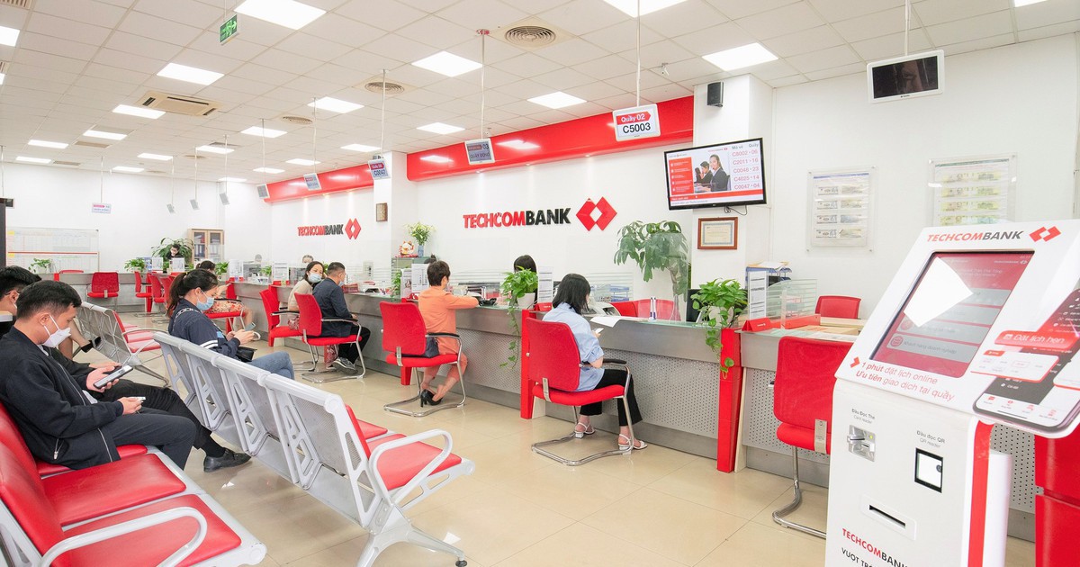 Ngày 27/10, gửi dưới 1 tỷ đồng 12 tháng tại MB, VPBank, Techcombank, Sacombank, SHB, HDBank và ACB được hưởng lãi suất bao nhiêu?