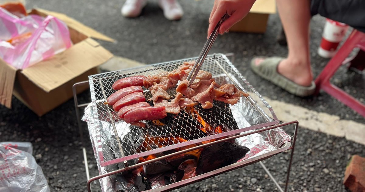 Người đàn ông 54 tuổi suy thận sau nhiều năm ăn thịt đỏ: Bác sĩ cảnh báo 5 sai lầm nhiều người mắc