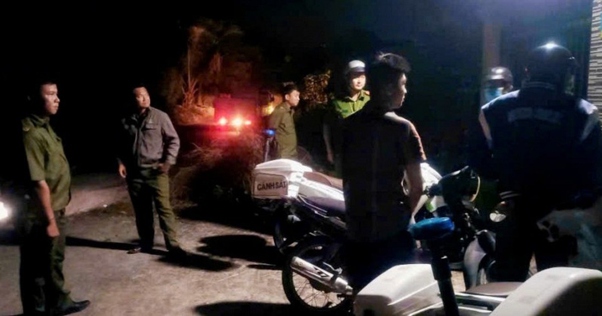 Công an bất ngờ kiểm tra lúc 3 giờ sáng, bắt người đàn ông sinh năm 1990
